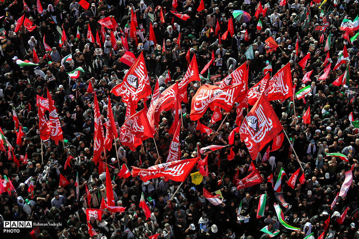مراسم+تشییع+پیکر+مطهر+رهبر+شهید+انقلاب+-+تهران-۱