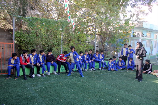 مسابقات بومی محلی در مدرسه شجاعی فر شهرستان بوشهر