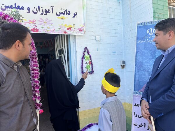 جشن شکوفه‌ها در مدارس سملقان