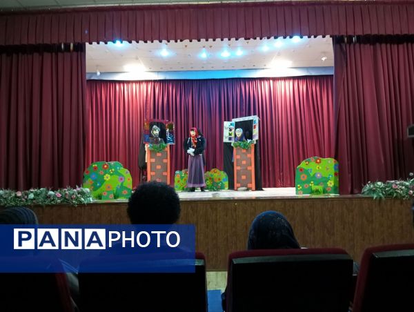 بازبینی هفتمین جشنواره تئاتر معلولین  منطقه  کویر در نیشابور