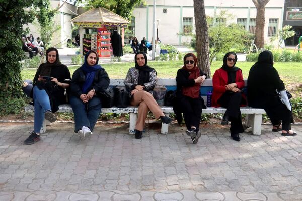 غوغای دانشگاه فردوسی مشهد در روز کنکور ۱۴۰۴