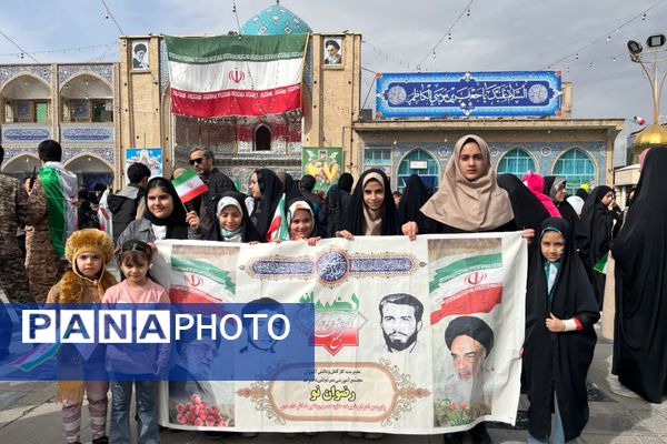 شور انقلابی در پیشوا، همه یکصدا برای ایران در 22 بهمن