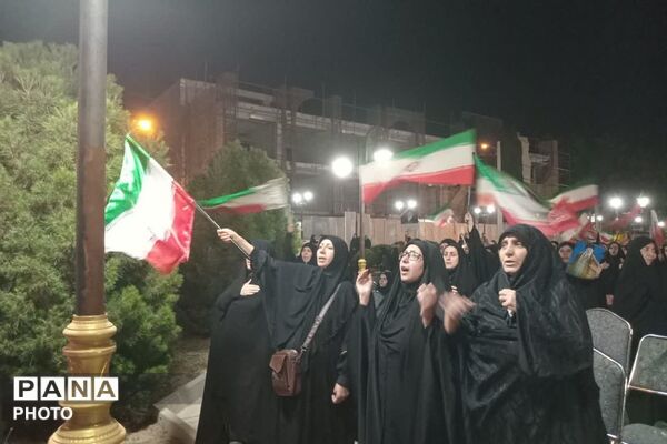 شکوه بیعت اهالی زرقان با آرمان‌های رهبر شهید