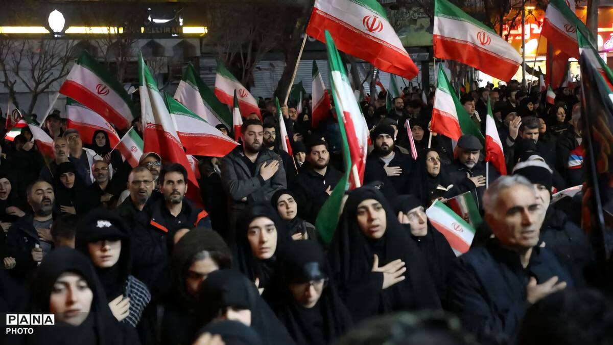 بیست و هفتمین سیل خروشان مردمی در راهپیمایی‌ها