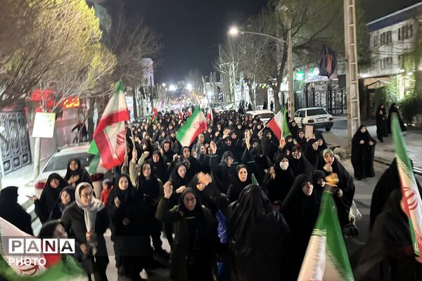 سوگواری مردم چهاردانگه در شهادت رهبر انقلاب اسلامی