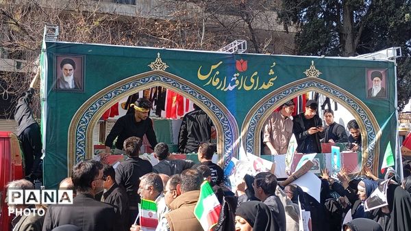 وداع با شهدای مدافع اقتدار وطن در شیراز