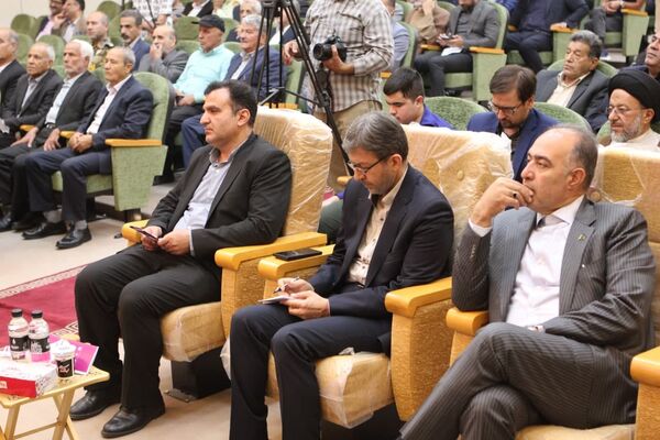 آیین کلنگ‌زنی ۱۶ مدرسه خیرساز در کاشان؛ مشارکت مردمی، حمایت دولتی