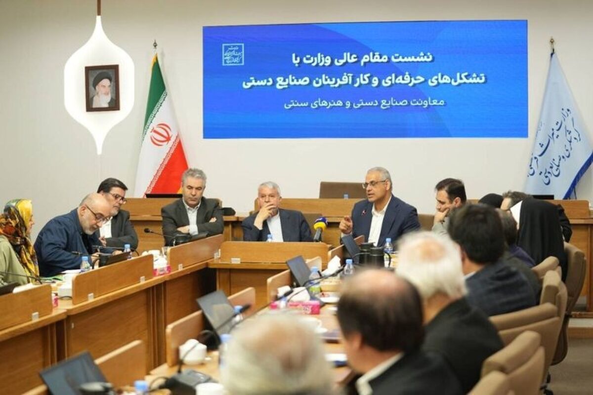 بسته حمایت از کارگاه‌های کوچک و هنرمندان صنایع دستی تشریح شد
