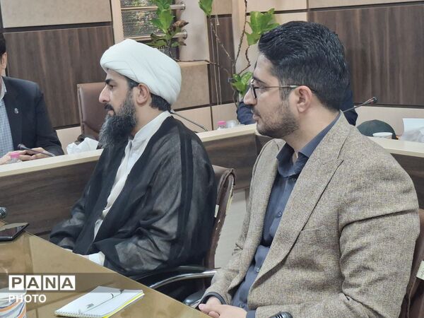 شورای آموزش و پرورش شهرستان ملارد پای میز بررسی مسائل تعلیم و تربیت