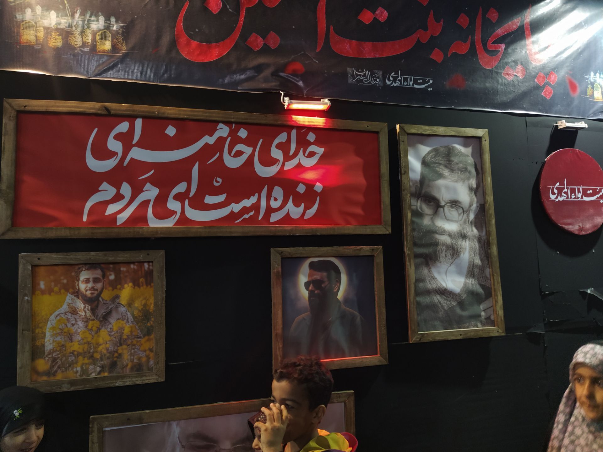 موکب‌ها در تجمعات شبانه میدان‌دار بودند