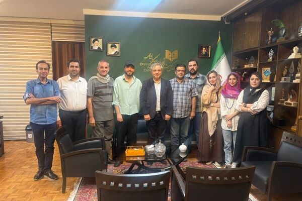 دیدار اعضای انجمن مدرسان با مدیرکل هنرهای نمایشی