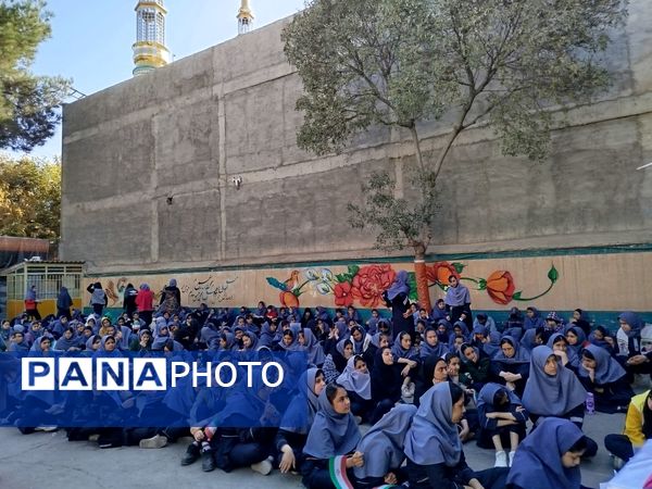 جشن ولادت حضرت زینب در دبیرستان دخترانه دانشور 2 