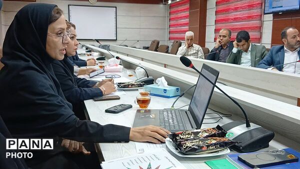 نشست هماهنگی پوشش دانش آموزان کم برخوردار در آموزش و پرورش ملارد