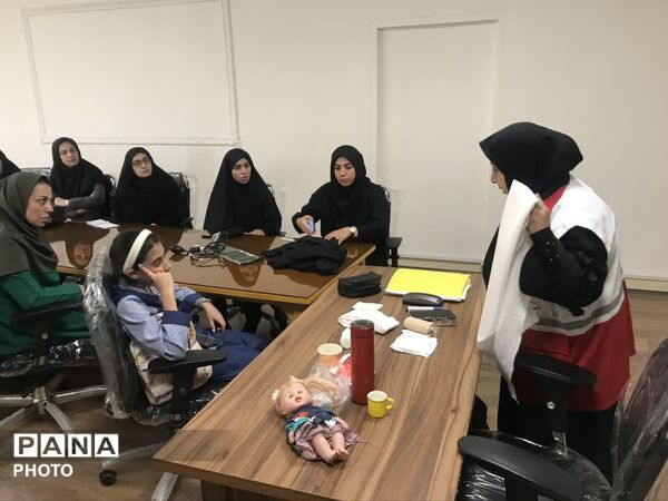 دوره آموزشی مهارت‌های خود‌امدادی و دگر‌‌امدادی در تهران