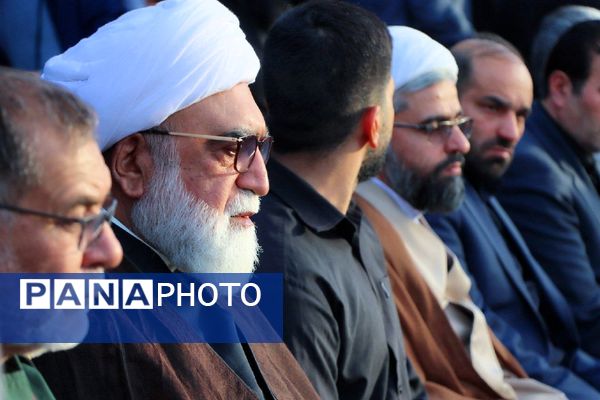 نخستین سالگرد خادم‌الرضا (علیه‌السلام) شهید آیت‌الله سید ابراهیم رئیسی در عرصه میدان شهدا مشهد 