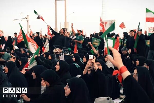 تشییع رهبر شهید انقلاب در کربلای معلی