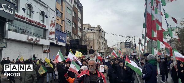 اجتماع بزرگ مردم کرج در راهپیمایی روز قدس