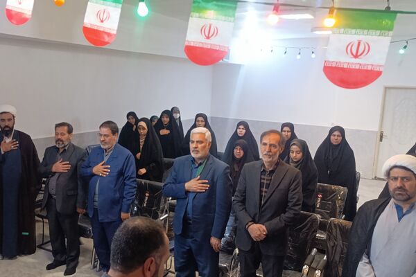 جلسه هم اندیشی راهکارهای جذب دانش آموزان به نماز