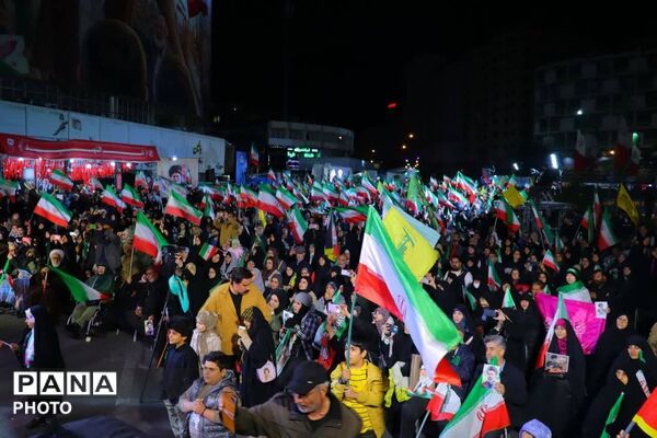 خروشان جمعیت در سراسر مناطق تهران