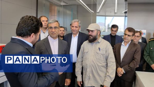 خراسان رضوی میزبان جهش انرژی پاک؛ افتتاح و کلنگ‌زنی پروژه‌های خورشیدی با حضور استاندار