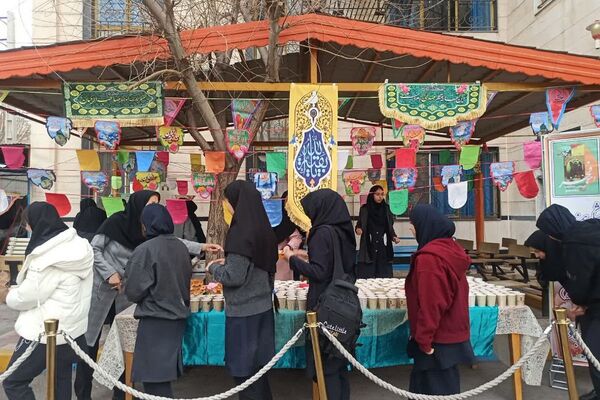 برپایی موکب‌های پذیرایی به مناسبت میلاد امام زمان (عج) در مدارس ناحیه دو شهرری