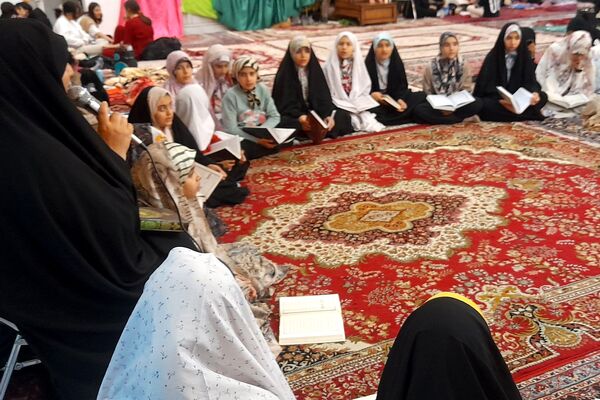 اعتکاف دانش‌آموزی در شهرستان اسلام آباد غرب 