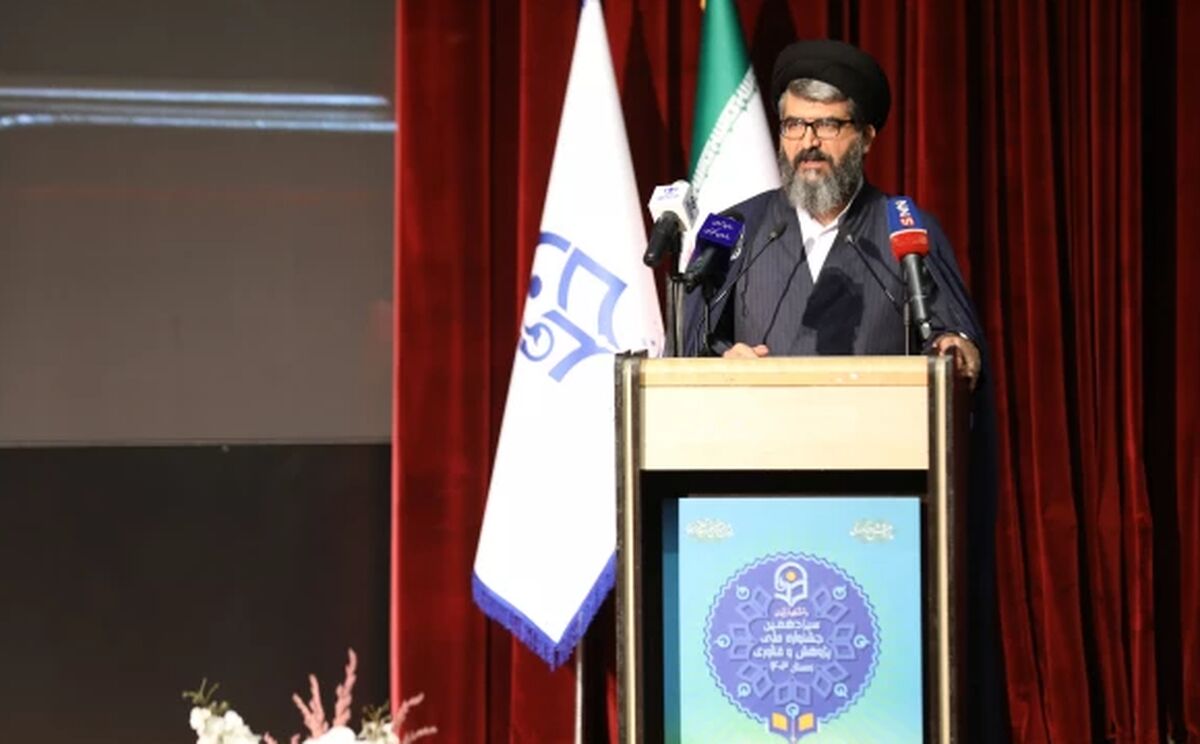 دانشگاه فرهنگیان باید یک آزمایشگاه اجتماعی و معلم باید پژوهنده، متفکر و هادی باشد