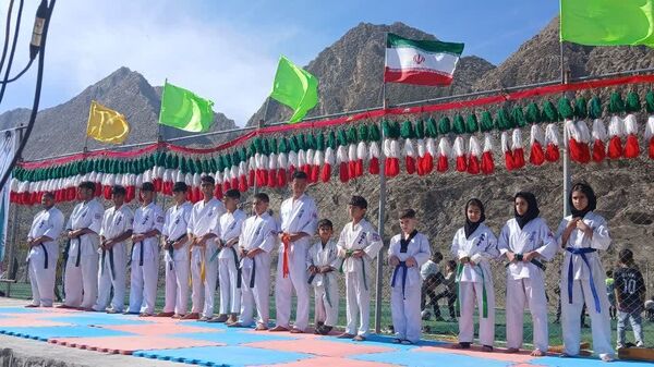 رود فاریاب میزبان جشنواره آیین‌ها و نواهای استان بوشهر در دهه فجر