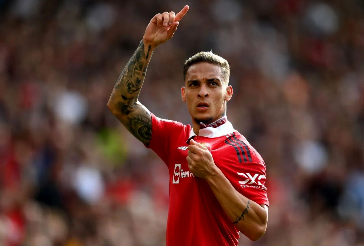 وینگر برزیلی شیاطین سرخ در تور باشگاه‌های عربستانی