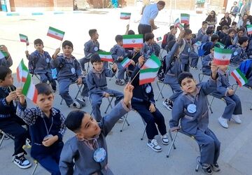 جشن شکوفه ها در دبستان زنده یاد حسین فوقی