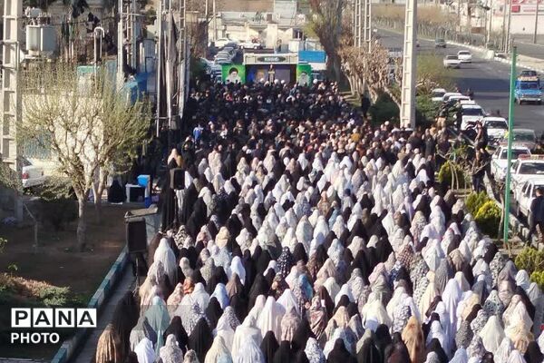 برپایی با شکوه نماز عید فطر مردم چهاردانگه
