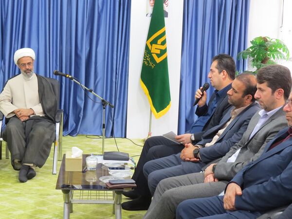دیدار مدیرکل آموزش و پرورش و جمعی از همکاران با نماینده‌ ولی فقیه در استان خراسان شمالی