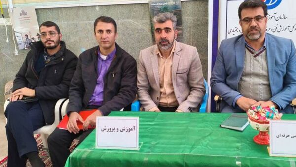نماز جمعه و برپایی میز خدمت در شهر سورشجان