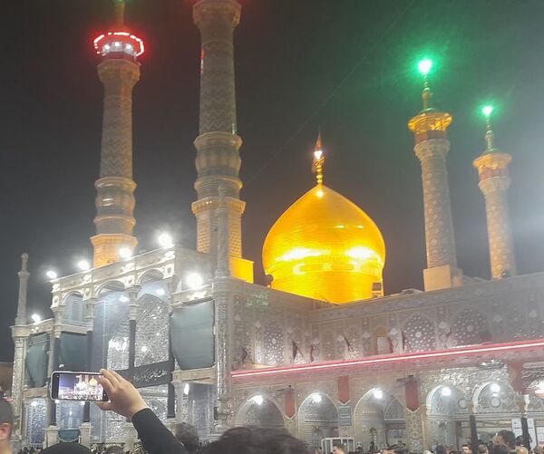 حرم حضرت معصومه(س) در شب شهادت برادر