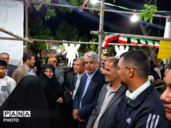 افتتاح موکب های دانش آموزی در حاشیه اجتماعات مردمی در شهرستان کاشمر