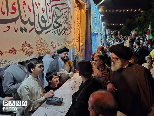 نودودمین شب ایستادگی  مردم کرج