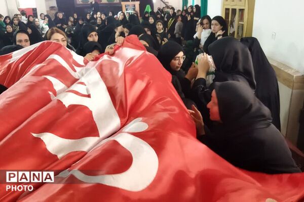 طنین نوای «یا علی اصغر (ع)» در فیروزکوه، همایش شیرخوارگان حسینی در حسینیه قمر بنی هاشم (ع)
