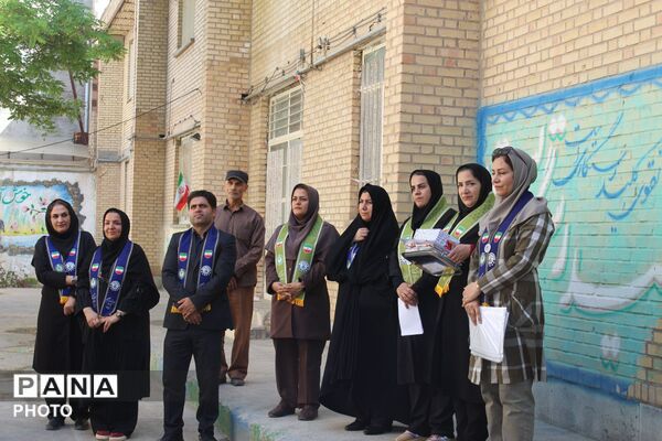 کارگاه آموزشی مدرسان پیشتاز و گردهمایی خبرنگاران پانا شهرستان فاروج با مسئولان سازمان دانش‌آموزی خراسان شمالی 