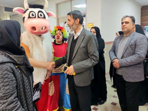 برگزاری اختتامیه جشنواره و نمایشگاه یلدایی کانون فرهنگی‌تربیتی روح‌الله در منطقه ۵
