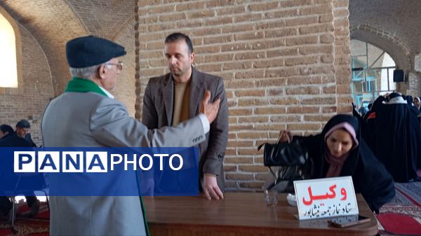  خدمت رسانی ادارات و سازمان‌های شهرستان نیشابور در میز خدمت نماز جمعه