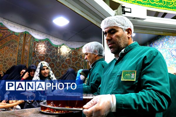 عید امامت در حرم امام رضا(ع)