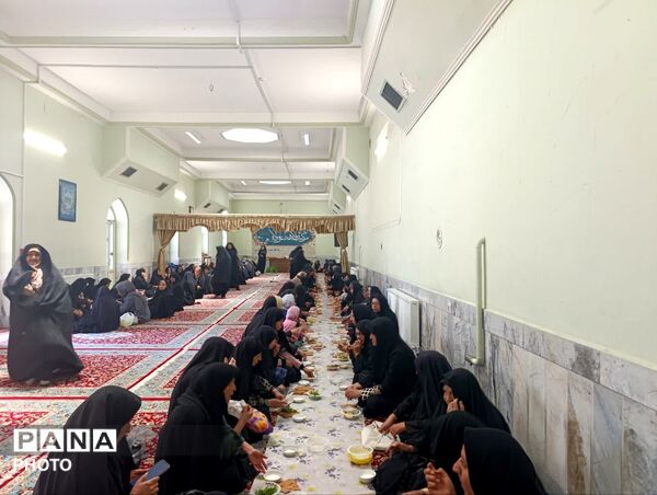 «ویژه برنامه عید بندگی» در کاشمر 