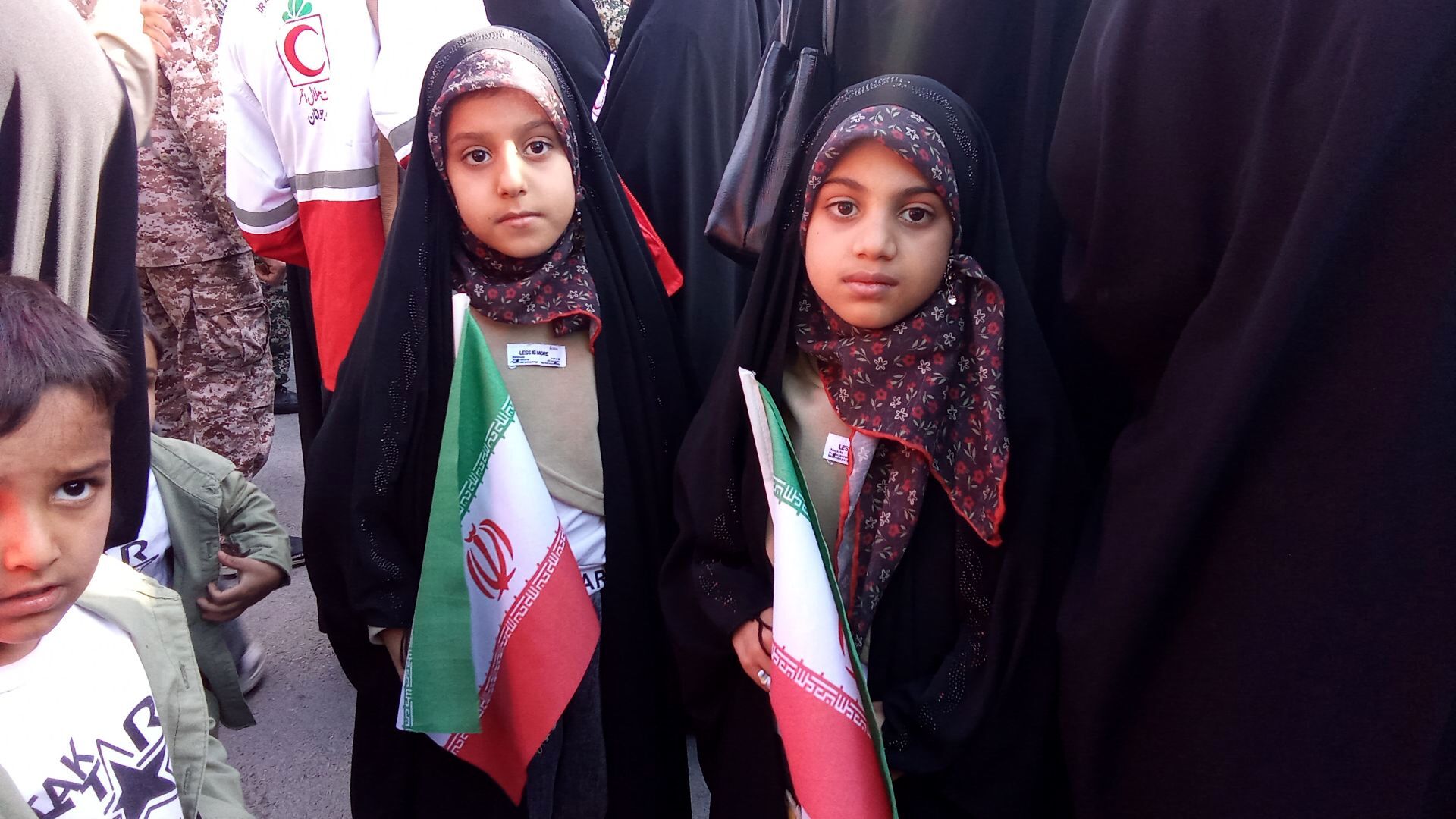 موج همدلی و وفاداری در کیار