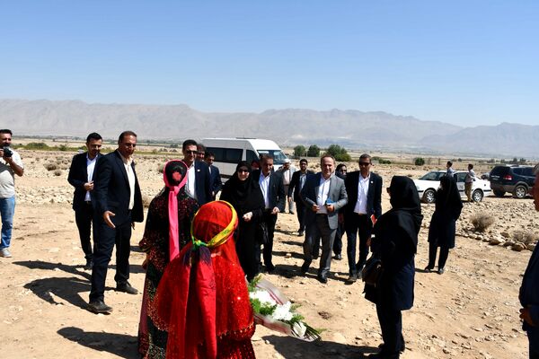 بازدید معاون آموزش‌ابتدایی وزارت آموزش‌وپرورش از مدارس عشایری