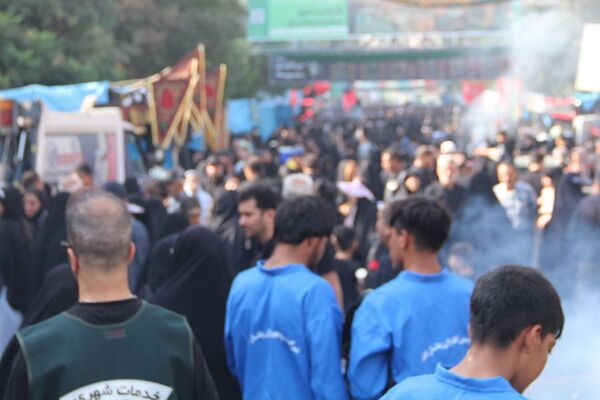 حضور باشکوه جاماندگان اربعین حسینی در شهر ری