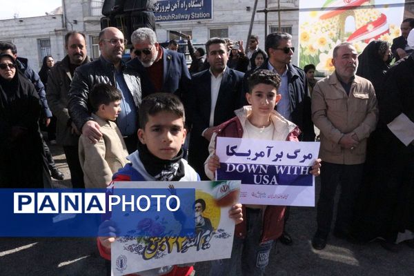 فیروزکوه یکپارچه عشق؛ راهپیمایی ۲۲ بهمن باشکوهترین جلوه وحدت شد