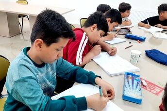 کلاس‌های جهادی در فرهنگسرای مهر و ادب شهر فردوسیه