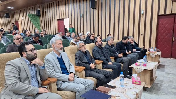 آیین تکریم و معارفه مدیر آموزش‌ و پرورش ناحیه یک کرج