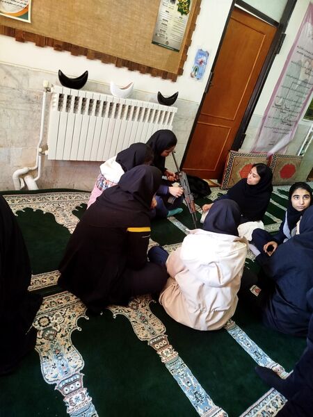 آموزش آمادگی دفاعی در سطح مدارس شهرستان فاروج