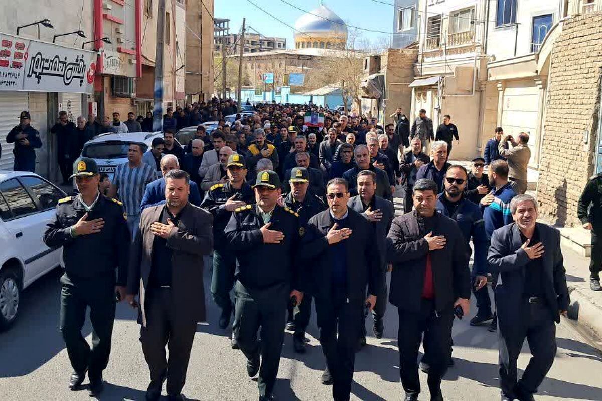 تشییع پیکر شهید مدافع وطن صفر سالمه صومعه در اسلامشهر 